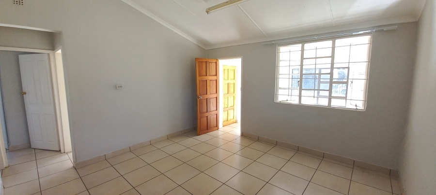 To Let 2 Bedroom Property for Rent in Loch Athlone Free State